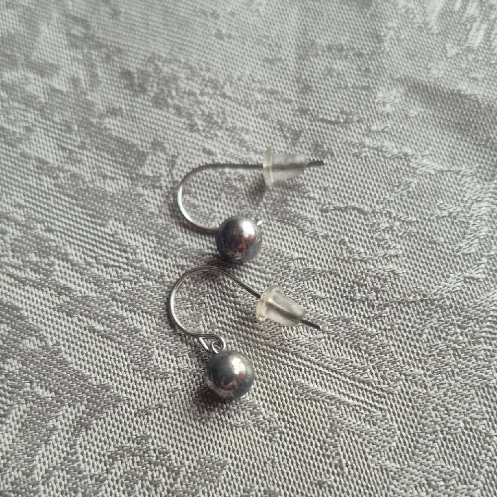 Tocara Gorgeous Coral, Clear Glass and Silver 3 Piece Set (J70) - Picture 3 of 5